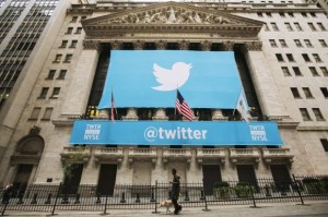  A sign displays the Twitter logo on the front of the New York Stock Exchange ahead of the company's IPO in New York, November 7, 2013. Credit: Reuters/Lucas Jackson 