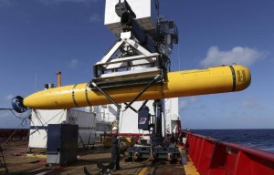 The Phoenix International Autonomous Underwater Vehicle (AUV) Artemis is craned over the side of Australian Defence Vessel Ocean Shield in the search for missing Malaysia Airlines Flight MH370 in the Southern Indian Ocean in his picture released by the Australian Defence Force on April 20, 2014. Credit: Reuters/LSIS Bradley Darvill/Handout via Reuters
