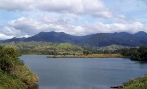 Pantabangan Dam in Nueva Ecija. Photo by Ramon F. Velasquez, Wikimedia Commons