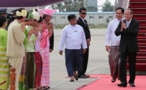 Malacanang's Photo Bureau release of Philippine President Aquino's arrival at Nay Pyi Taw International Airport to join fellow ASEAN leaders in attending the 24th ASEAN Summit in Nay Pyi Taw, Republic of the Union of Myanmar.