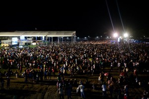 About a hundred thousand people attended the "Lingap-Pamamahayag" or evangelical mission conducted by the Iglesia Ni Cristo under the banner project, "Kabayan Ko, Kapatid Ko" or "My Countrymen, My Brethren" in the grounds of the Mindoro State College of Agriculture and Technology in Calapan, Oriental Mindoro on Tuesday, June 10.  Large LED screens were also set up in various points so that the people could view and hear the Bible Exposition of the INC. At least 60,000 food bags containing rice, sardines and noodles were also distributed.  Such large-scale evangelical missions are being conducted by the INC weekly since April last year in preparation for its Centennial celebration on July 27.  (Eagle News Service)