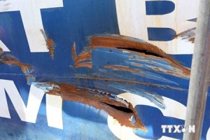 The damage caused by a Chinese ship after ramming a Vietnamese vessel. — Photo VNA/Courtesy Vietnam News