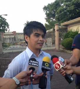 File photo of 2013 bar topnotcher Nielson Pangan. Pangan was named as one of the new associate solicitors by the Office of the Solicitor General.