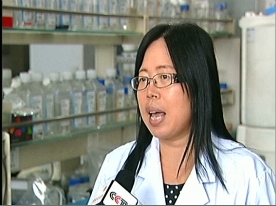  Qiu Xiangguo, biologist, Public Health Agency of Canada, says the experimental Ebola drug ZMapp has a good chance of curing people who are infected with Ebola virus. (Courtesy CCTV/Reuters.  Photo grabbed from Reuters and CCTV