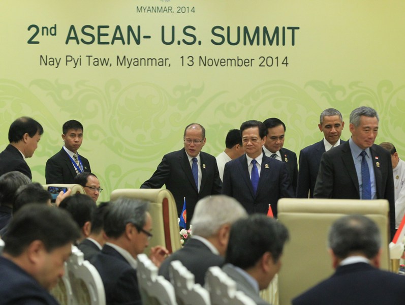 (NAY PYI TAW, Myanmar) President Benigno S. Aquino III participates in the exchanges during the 2nd ASEAN-United States of America Summit at the Sapphire Hall of the Myanmar International Convention Center on Thursday (November 13) at the sidelines of the 25th ASEAN Summit. Also in photo are Vietnam Prime Minister Nguyen Tan Dung, Thailand Prime Minister Prayut Chan-o-cha, American President Barack Obama and Singapore Prime Minister Lee Hsien Loong. The ASEAN-US dialogue relations have been progressing well since its establishment in 1977. (Photo by Gil Nartea / Malacañang Photo Bureau)
