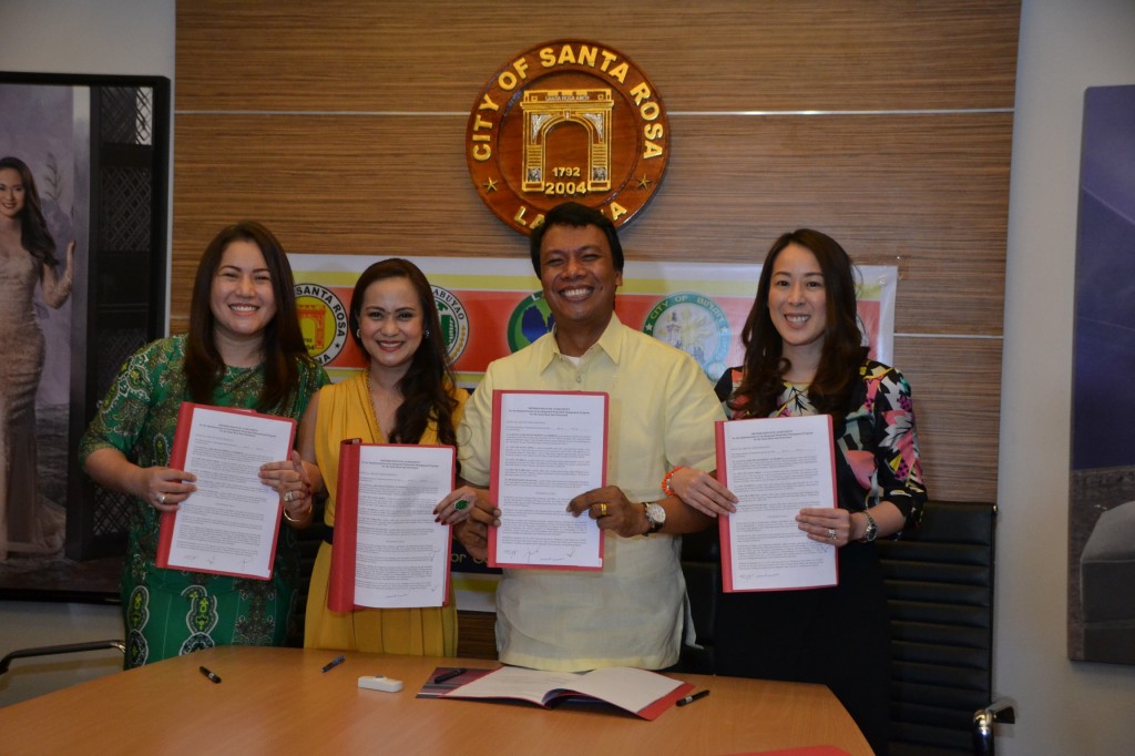The Santa Rosa Watershed Water Quality Management Area (WQMA) Board is the first watershed institution to address groundwater scarcity, pollution and flooding – problems plaguing the Laguna Lake’s towns and cities. Concretizing the WQMA’s creation are Silang Mayor Emilia Lourdes Poblete, Santa Rosa Mayor Arlene Arcillas, Laguna Lake Development Authority (LLDA) General Manager Nereus Acosta, plus Biñan Mayor Len-len Alonte. The next step is to ratify the 10-year WQMA plan. (LLDA)