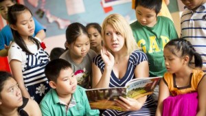 UK volunteers support teaching of English in the Philippines.