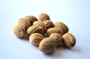 walnuts-389917_640