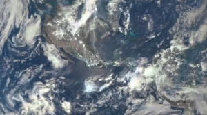 2015-07-21_1106NASA_satellite_camera_takes_photo_of_Earth_from_a_distance_of_one_million_miles