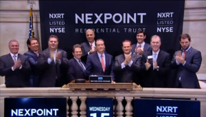 Wall_Street_edges_lower_as_energy_weighs