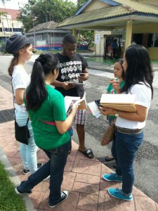 Abroad, INC members give the Pasugo magazines to their neighbors.