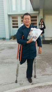 Physical handicap did not hamper Iglesia Ni Cristo brethren in fulfilling their duty to spread the message of salvation to their fellowmen. (Eagle News Service)