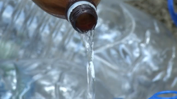 Venezuela struggles with water shortages the government attributes to natural phenomena, whilst the opposition says inefficient handling is to blame. (Photo grabbed from Reuters video)