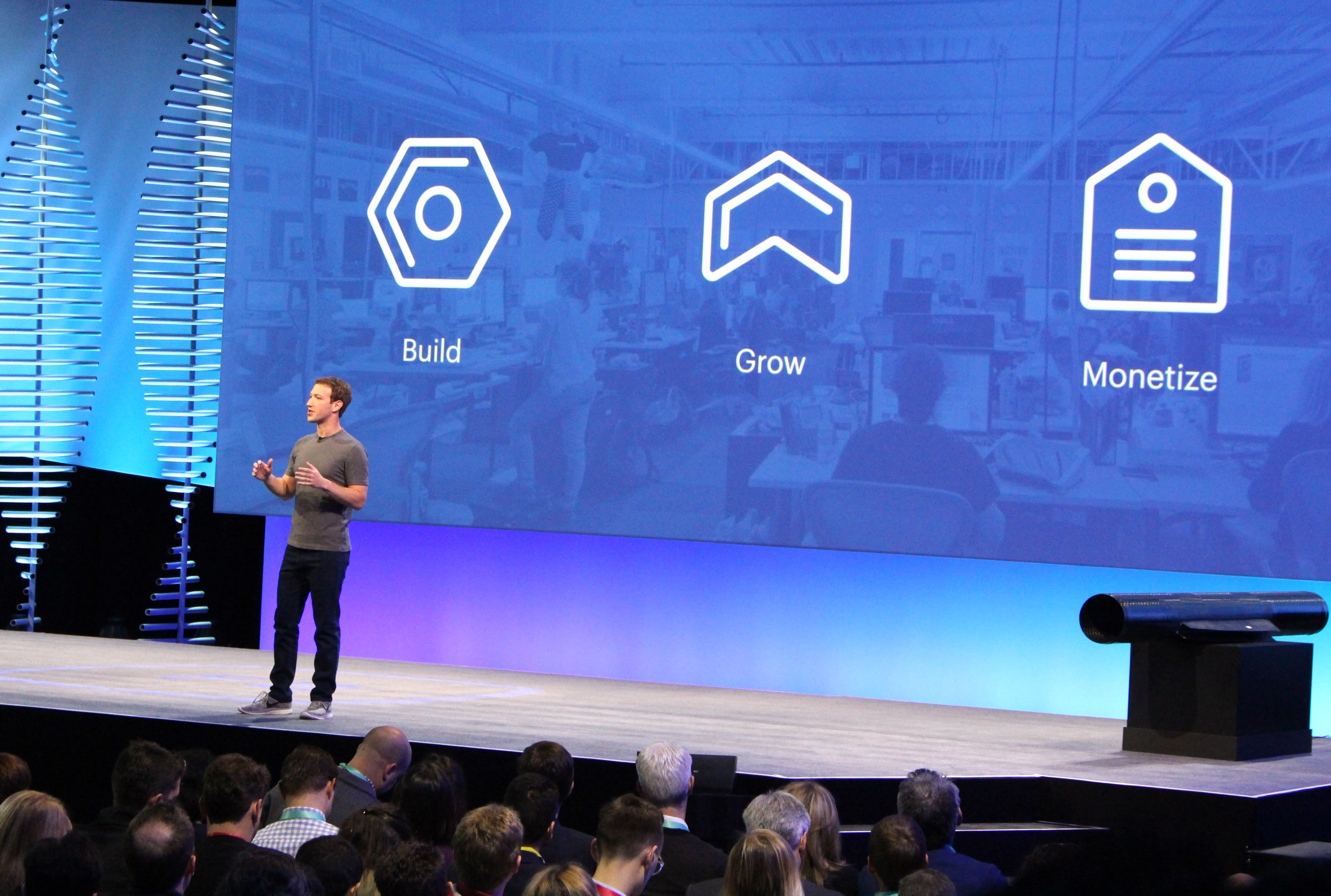 Facebook chief and co-founder Mark Zuckerberg discusses Messenger and other platforms at the leading social network's annual developers conference in San Francisco on April 12, 2016 / AFP PHOTO / Glenn CHAPMAN