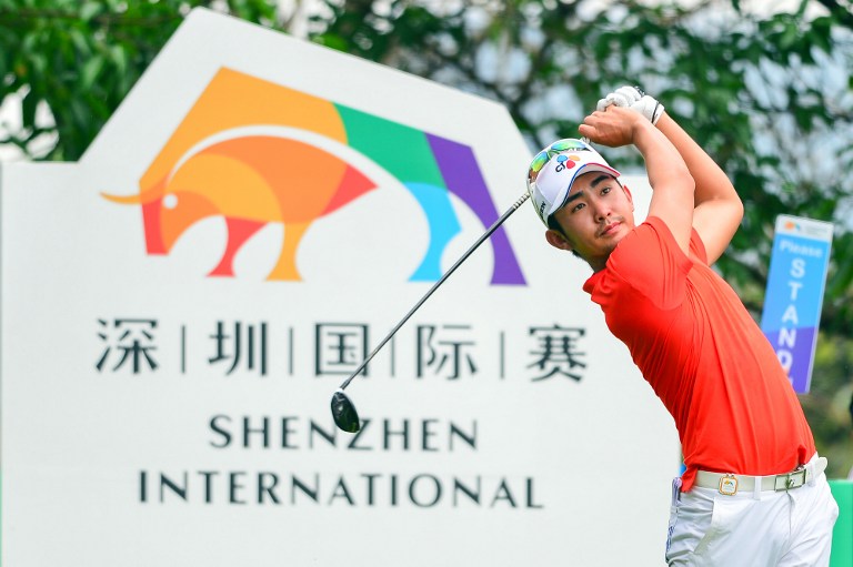 Soomin Lee of South Korea tees off during the final round of the Shenzhen International at Genzon Golf Club in Shenzhen, south China's Guangdong province on April 24, 2016. / AFP PHOTO / STR