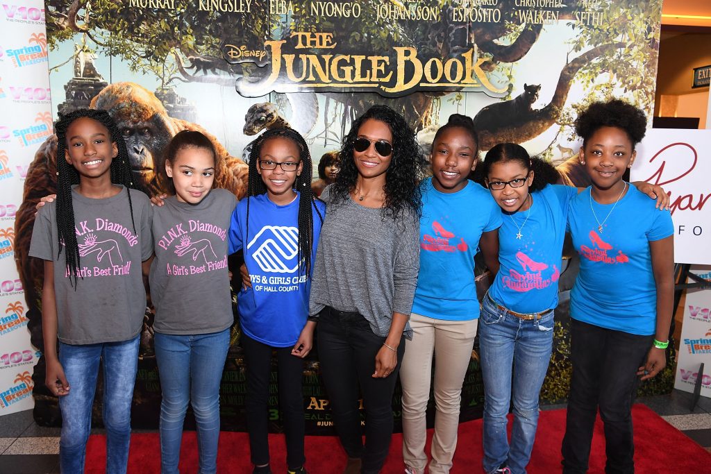 ATLANTA, GEORGIA - APRIL 09: Rozonda "Chilli" Thomas (C) attends "The Jungle Book" advanced screening on April 9, 2016 at Regal Cinemas Atlantic Station in Atlanta, Georgia. Paras Griffin/Getty Images for Disney/The Jungle Book /AFP