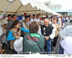 The Iglesia Ni Cristo distributes emergency relief assistance to quake victims in the town of Mashiki in Kumamoto prefecture, Kyushu island which was the worst-hit by the recent strong quakes in Japan. The INC, in fact, was the only Filipino organization to reach the devastated town of Mashiki which was nearest the quake's epicenter. (Photo courtesy FYM Foundation)