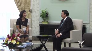 Screenshot from video. Liberal Party and administration vice-presidential candidate Rep. Leni Robredo of Camarines Sur was received by Iglesia Ni Cristo Executive Minister Brother Eduardo V. Manalo during her courtesy at the INC's Central Office. Screenshot from video. (Eagle News Service)