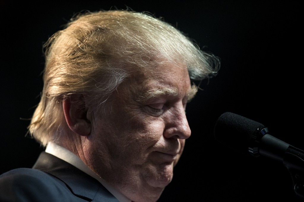 US Republican presidential candidate Donald Trump speaks during a rally May 5, 2016 in Charleston, West Virginia. / AFP PHOTO / Brendan Smialowski