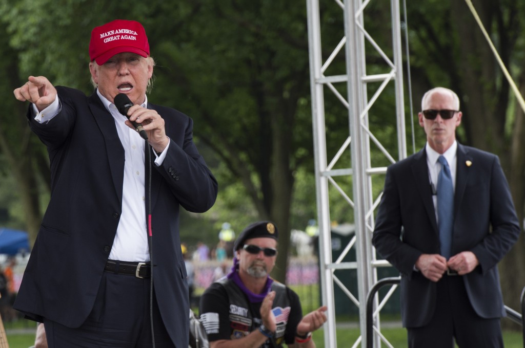Republican presidential candidate Donald Trump speaks during an event at the annual Rolling Thunder "Ride for Freedom" parade ahead of Memorial Day in Washington, DC, on  May 29, 2016. / AFP PHOTO / Andrew CABALLERO