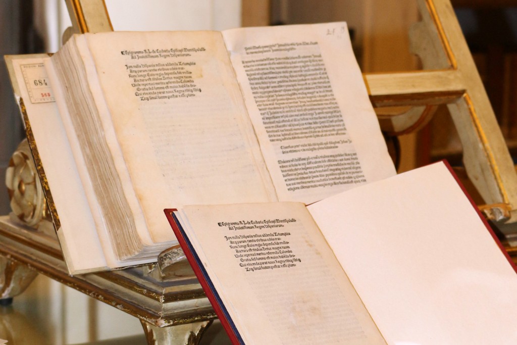 This handout picture released on May 18, 2016 by the Italian Carabinieri shows documents written by Christopher Columbus describing his trip to the Americas. A stolen letter dating from 1493 in which Christopher Columbus describes his trip to the Americas was handed back to Italy on May 18, 2016 after being discovered in the library of the US Congress. "500 years after it was written, the letter has made the same trip back from America," Italian Culture Minister Dario Franceschini said at a ceremony in Rome to mark the handover, thanking US authorities for their cooperation in returning the precious document. RESTRICTED TO EDITORIAL USE - MANDATORY CREDIT "AFP PHOTO / CARABINIERI" - NO MARKETING NO ADVERTISING CAMPAIGNS - DISTRIBUTED AS A SERVICE TO CLIENTS / AFP PHOTO / -