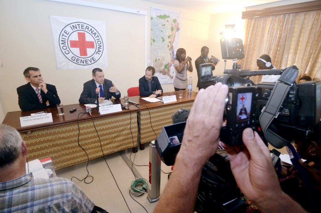 nternational Committee of the Red Cross (ICRC) president Peter Maurer (C), DRC Head of Delegation Franz Rauchenstein (L) and Spokesman Sebastien Carliez (R) lead a meeting with the presidents of both parliamentary chambers and the humanitarian situation in the Democratic Republic of the Congo (DCR), at ICRC headquarters in the DRC, on April 23, 2013 in Kinshasa. AFP PHOTO / JUNIOR D.KANNAH / AFP PHOTO / JUNIOR D.KANNAH