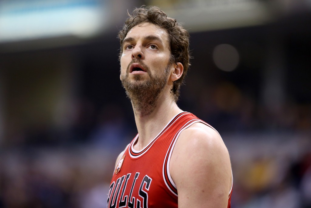 INDIANAPOLIS, INDIANA - MARCH 29: Pau Gasol #16 of the Chicago Bulls watches the action during the game against the Indiana Pacers at Bankers Life Fieldhouse on March 29, 2016 in Indianapolis, Indiana. NOTE TO USER: User expressly acknowledges and agrees that, by downloading and or using this photograph, User is consenting to the terms and conditions of the Getty Images License Agreement. Andy Lyons/Getty Images/AFP