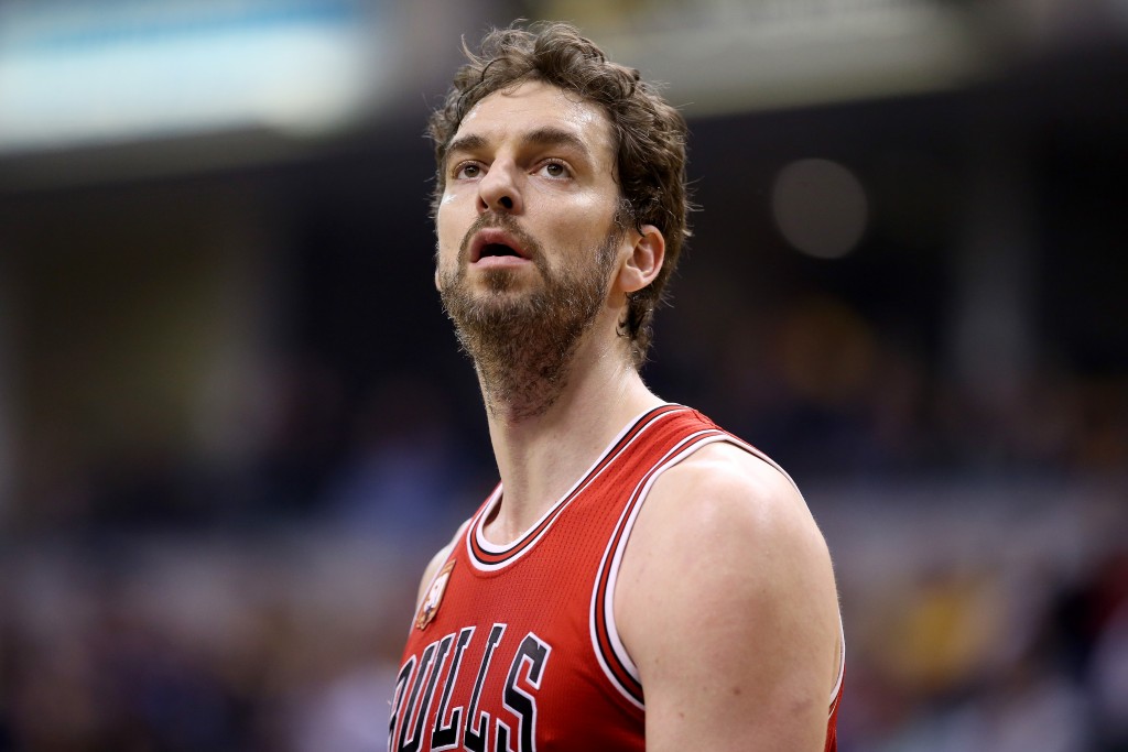 INDIANAPOLIS, INDIANA - MARCH 29: Pau Gasol #16 of the Chicago Bulls watches the action during the game against the Indiana Pacers at Bankers Life Fieldhouse on March 29, 2016 in Indianapolis, Indiana. NOTE TO USER: User expressly acknowledges and agrees that, by downloading and or using this photograph, User is consenting to the terms and conditions of the Getty Images License Agreement.   Andy Lyons/Getty Images/AFP