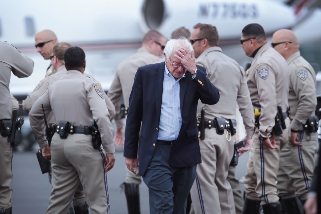 LOS ANGELES, CA - JUNE 08: Democratic presidential candidate Senator Bernie Sanders (D-VT) prepares to board a flight from Los Angeles back to Vermont on June 8, 2016 in Los Angeles, California. During a rally in Santa Monica last night Sanders vowed to continue his campaign into the convention.   Scott Olson/Getty Images/AFP