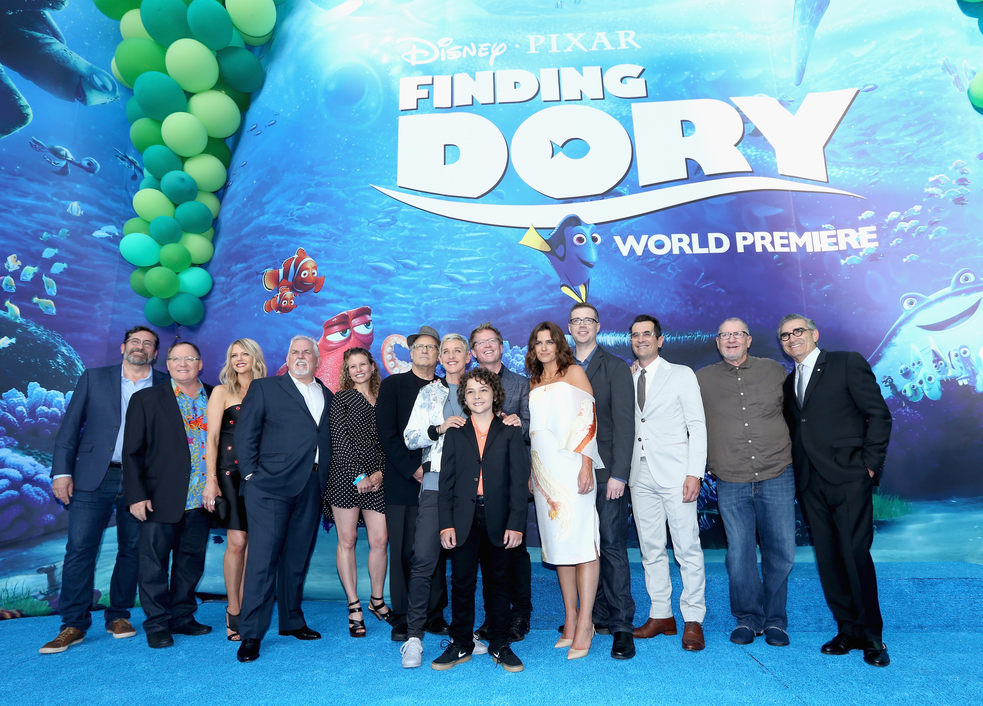 HOLLYWOOD, CA - JUNE 08: (L-R) Actor Bob Peterson, executive producer John Lasseter, actors Kaitlin Olson, John Ratzenberger, screenwriter Victoria Strouse, actors Albert Brooks, Ellen DeGeneres, Director/screenwriter Andrew Stanton, actor Hayden Rolence, producer Lindsey Collins, co-director Angus MacLane, actors Ty Burrell, Ed O'Neill and Eugene Levy attend The World Premiere of Disney-Pixar?s FINDING DORY on Wednesday, June 8, 2016 in Hollywood, California.   Jesse Grant/Getty Images for Disney /AFP