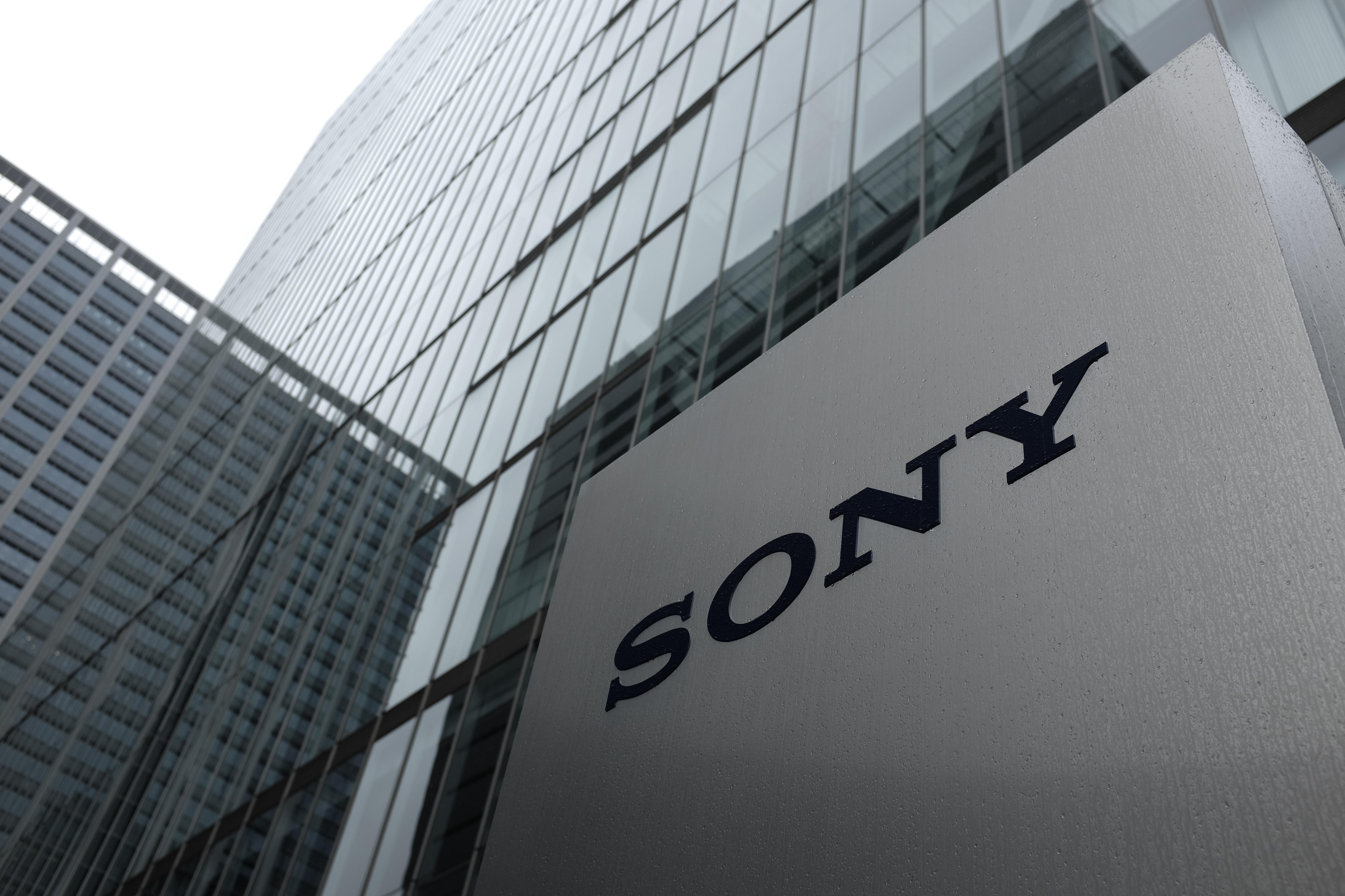 The logo of Sony Corp. is displayed at the company's headquarters in Tokyo on April 28, 2016.  Sony posted a 1.4 billion USD annual profit April 28, boosted by strong sales of its PlayStation console, but analysts warned that slowing smartphone demand could hit a lucrative business that makes key parts for mobile devices. / AFP PHOTO / KAZUHIRO NOGI