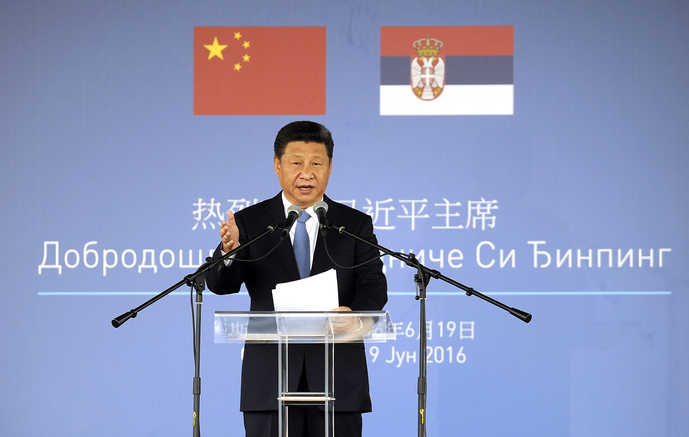 China's President, Xi Jinping delivers a speech during a tour of the Zelezara Smederevo steel plant in Smederevo, Serbia, on June 19, 2016. Chinese President Xi Jinping on June 18 backed Serbia's bid to join the European Union during a visit to the country which aims to become a hub for Chinese imports into southeast Europe. Xi's visit comes two months after China's HBIS, the world's third-biggest steel producer, bought Serbia's sole steel mill and largest exporter Zelezara Smederevo for 46 million euros ($52 million).  / AFP PHOTO / STR / OLIVER BUNIC