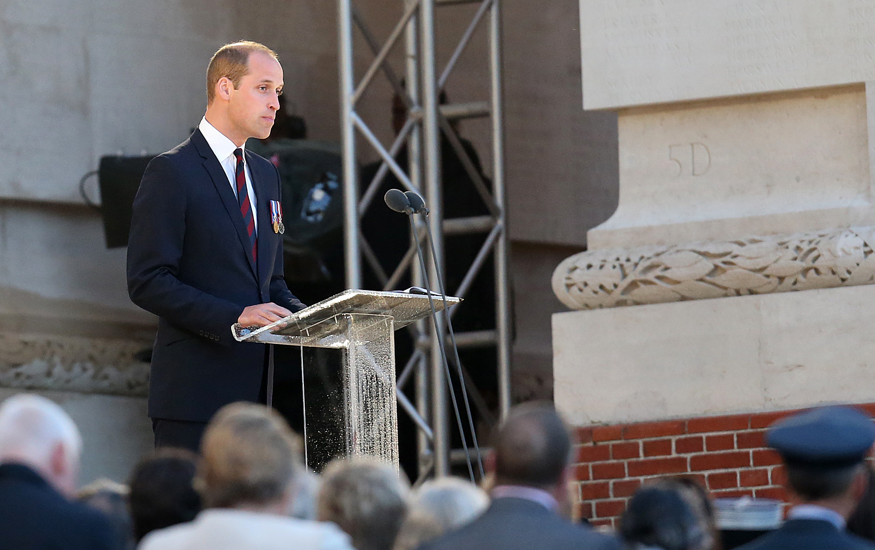 Britain's Prince William delivers a speech during the commemoration of the 100th anniversary of the Battle of the Somme, the deadliest battle in British history in which 20,000 men died on the first day of combat alone, on June 30, 2016 at the Thiepval Memorial, northern France. / AFP PHOTO / FRANCOIS NASCIMBENI