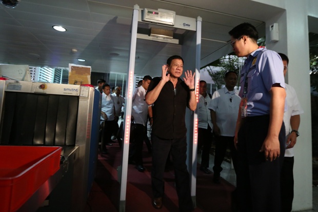 duterte sa airport4