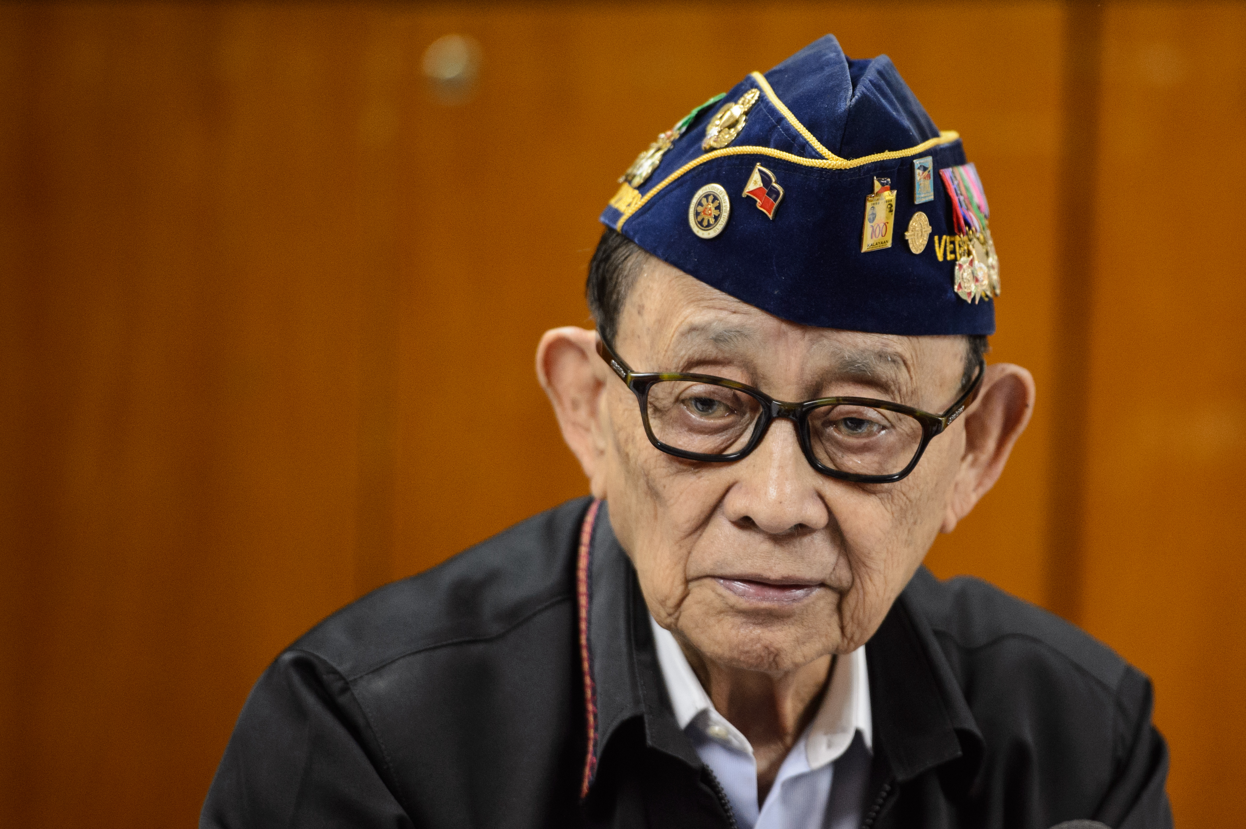 Former Philippine president Fidel Ramos, 88, speaks to the press in Hong Kong on August 12, 2016. Ramos said on August 12 he had met with a senior Chinese official during a trip to Hong Kong aimed at improving ties between Manila and Beijing, hailing the trip a success. / AFP PHOTO / ANTHONY WALLACE