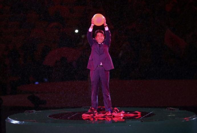 2016 Rio Olympics - Closing ceremony - Maracana - Rio de Janeiro, Brazil - 21/08/2016. Japanese Prime Minister Shinzo Abe takes part in the closing ceremony. REUTERS/Marcos Brindicci