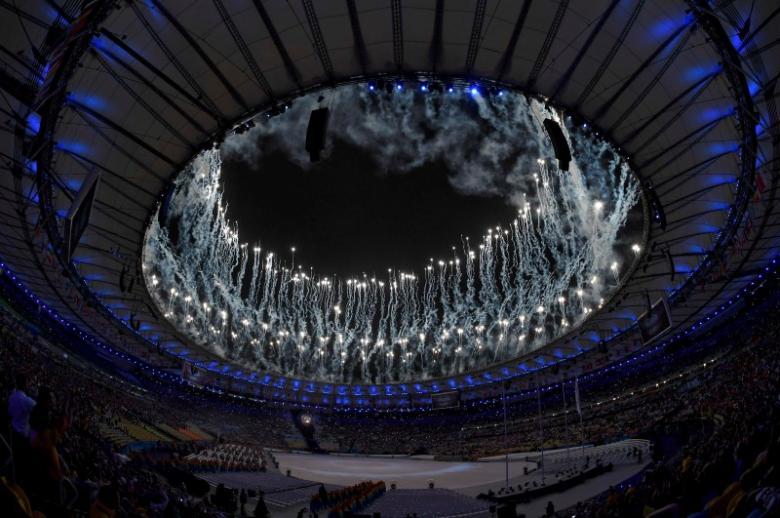 2016 Rio Olympics - Closing ceremony - Maracana - Rio de Janeiro, Brazil - 21/08/2016. Fireworks explode during the closing ceremony. REUTERS/Toby Melville