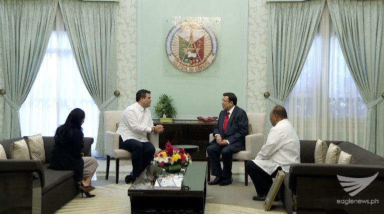 US Senator Rory Respicio, majority leader of Guam's 33rd Legislature, makes a courtesy call to INC Executive Minister Brother Eduardo V. Manalo on Tuesday morning (September 19, 2016) to express the appreciation and recognition of Guam's Legislature to the INC's contributions to the island and to the world. Respicio also presented a resolution of Guam congratulating the INC on its 102nd anniversary. (Eagle News Service)