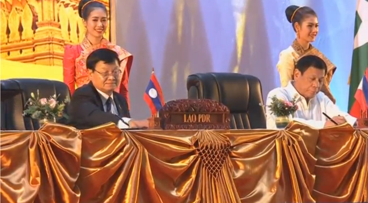 President Duterte during the signing ceremony on disaster response at the ASEAN Summit. (Photo grabbed from Reuters video)