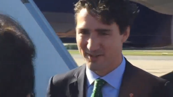 Canadian Prime Minister Justin Trudeau arrives to Argentina for official visit that includes meetings with Argentine President Mauricio Macri. (Photo grabbed from Reuters video)