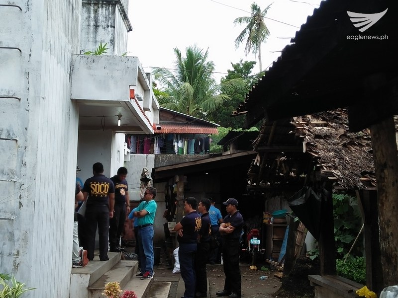 Scene of the Crime Operatives (SOCO) at the Leyte Sub-Provincial Jail in Baybay City. (Eagle News Service. Photo courtesy Dan Pascua, ENS correspondent)