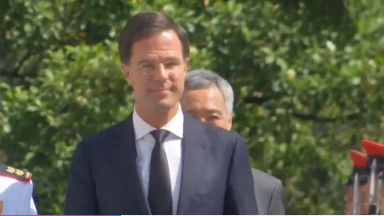 Dutch Prime Minister Mark Rutte meets with his Singaporean counterpart Lee Hsien Loong in his first visit to the city state since taking office. (Photo courtesy of Reuters video file)