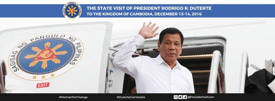 A photo of President Duterte on boarding the presidential plane, on his way to Cambodia for a state visit. (Image is courtesy of the Presidential Communications)