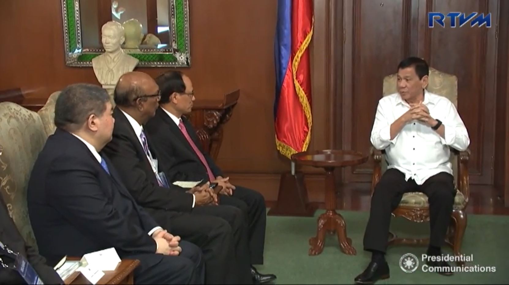 President Duterte receives the officials of the Association of Southeast Asian Nations (ASEAN) in Malacanang before he left for Cambodia and Singapore. (Photo grabbed from RTVM video)