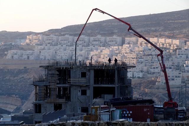 A construction site is seen in the Israeli settlement of Givat Zeev, in the occupied West Bank December 22, 2016. REUTERS/Baz Ratner