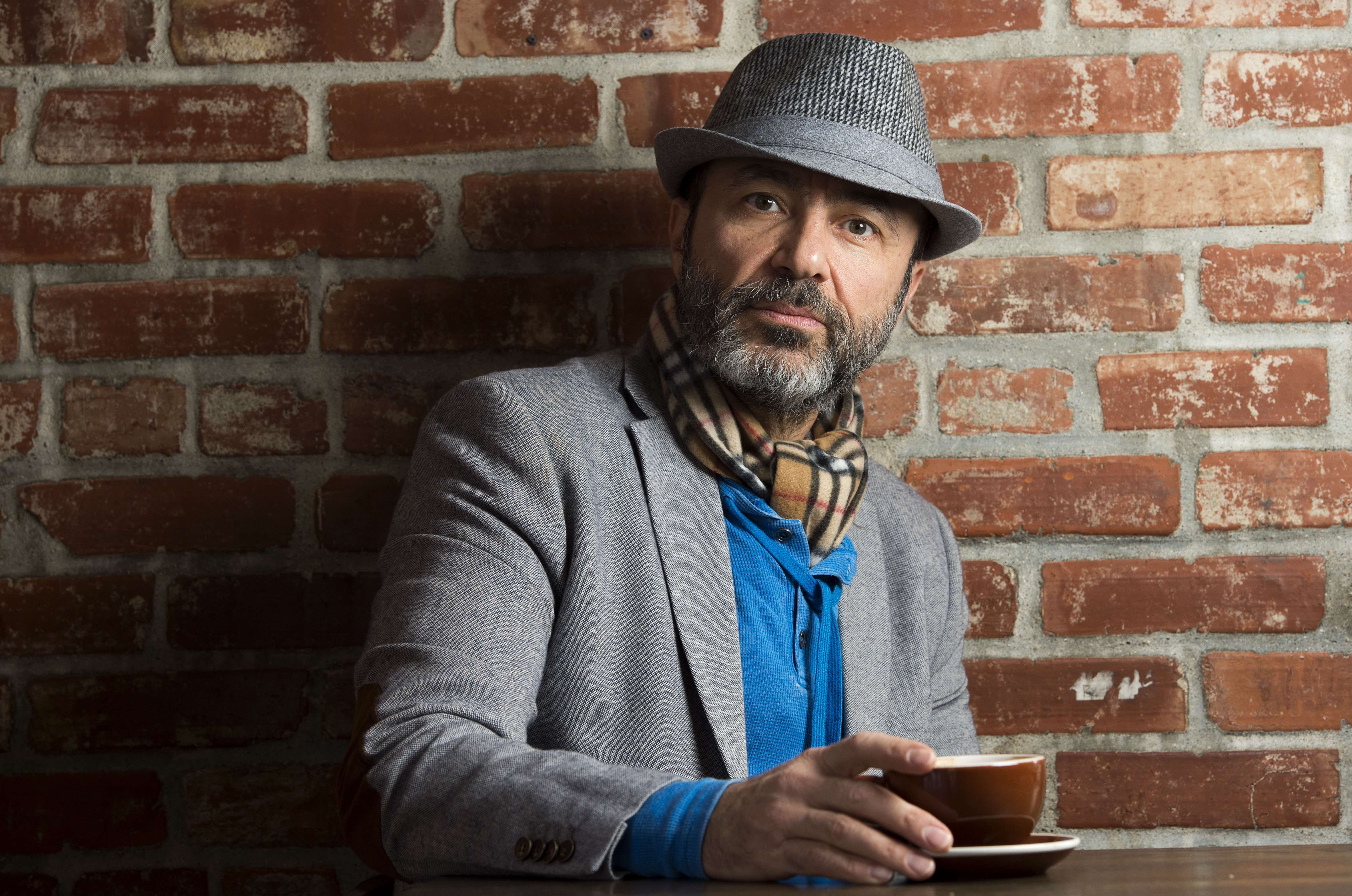 Syrian actor Jay Abdo poses in Hollywood, California, on December 22, 2016. / AFP PHOTO / VALERIE MACON