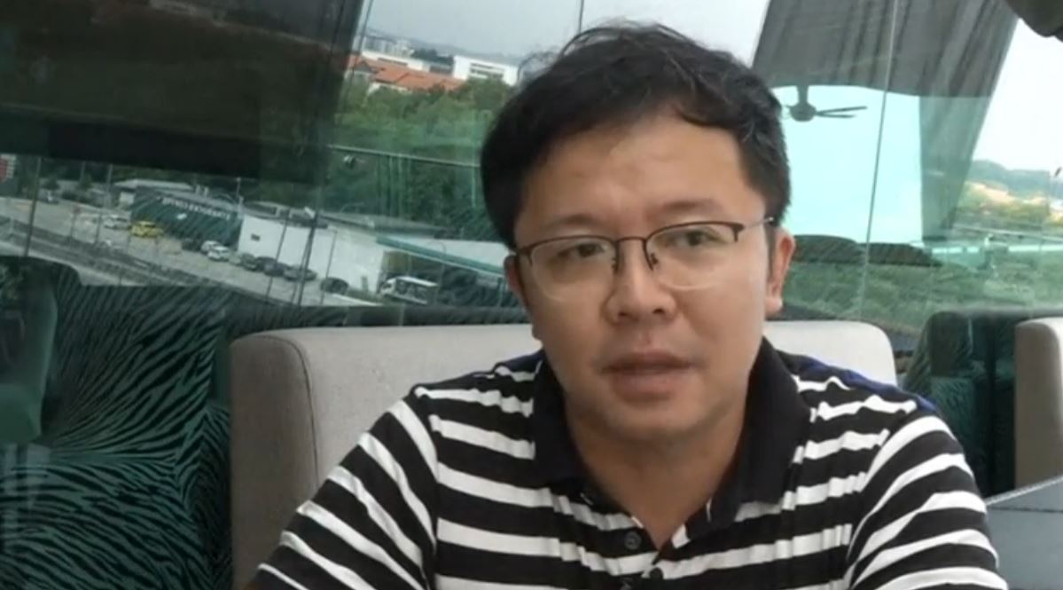 Calvin Shim whose wife Christine Tan was a stewardess on MH370, said he hope that Malaysian Prime Minister Najib Razak would consider the recommendation by the Australian Transport Safety Board to extend the search area by 25,000 square kilometers north of the previous area where the plane was believed to have crashed. (Photo grabbed from Reuters video)