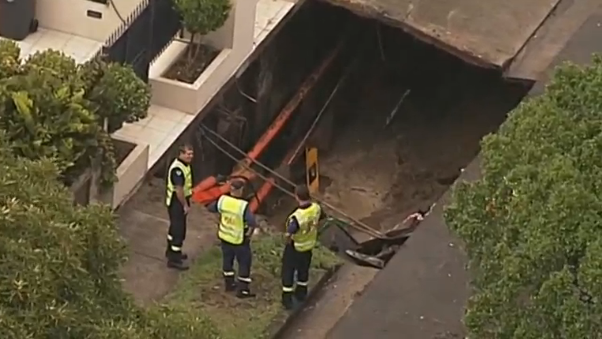 After heavy rain, a sinkhole opens up near Australian Prime Minister Malcolm Turnbull's home in the exclusive Sydney suburb of Point Piper.(photo grabbed from Reuters video)