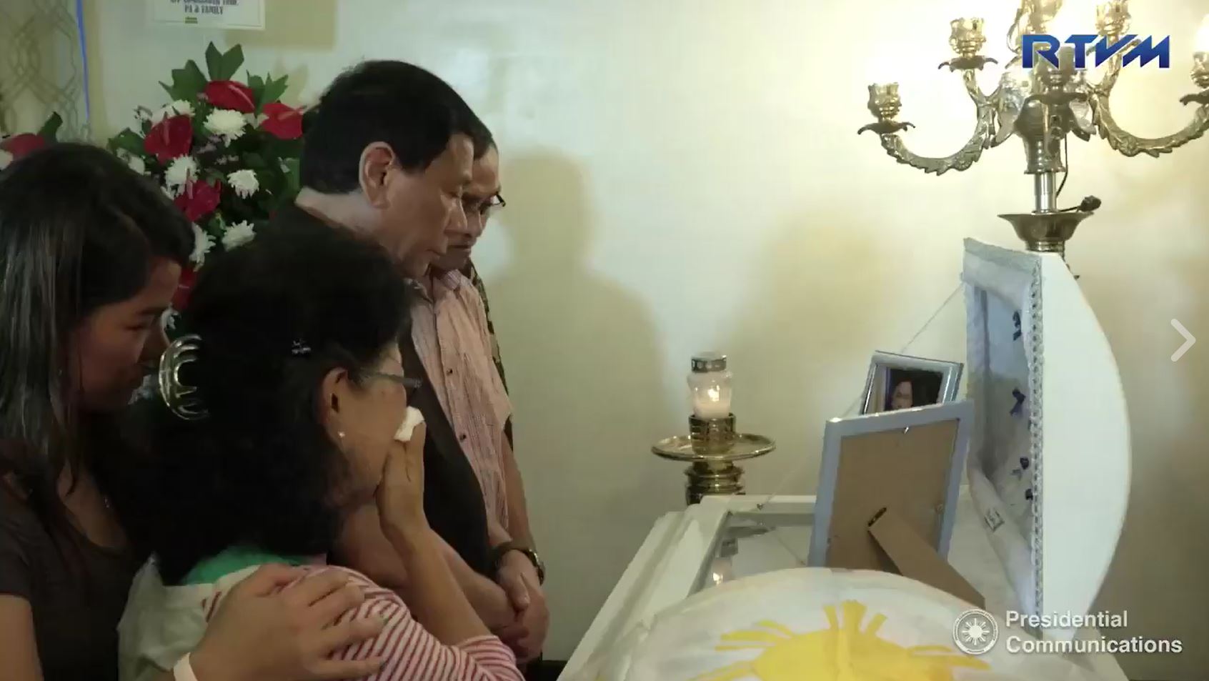 President Rodrigo Duterte visits the wake of 2nd Lieutenant Victor Alejo in Panacan, Davao City who was killed by suspected NPA rebels in Davao Oriental on February 1, 2017. (Photo grabbed from RTVM video)