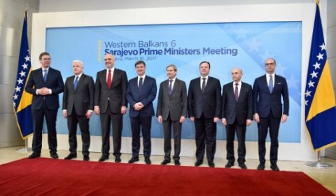 EU Commissioner for Enlargement and Neighborhood policy, Johannes Hahn (4thR) poses next to (LtoR) Serbia's Prime minister Aleksandar Vucic, Montenegro's Prime minister Dusko Markovic, Albania's Prime minister Edi Rama, , Bosnia and Herzegovina's Prime minister Denis Zvizdic, Macedonia's Prime minister Emil Dimitriev, Kosovo's Prime minister Isa Mustafa, and Italian Foreign Minister, Angelino Alfano (R) at the begining of "Western-Balkans 6" - Prime ministers meeting, in Sarajevo, on March 16, 2017. / AFP PHOTO / STR